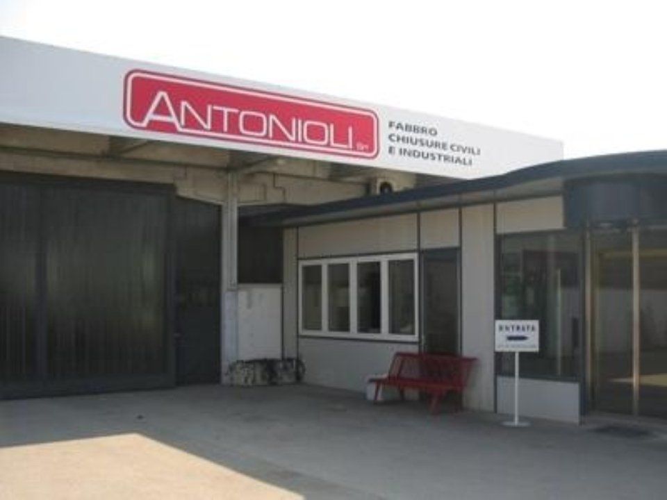 Esterno azienda Antonioli