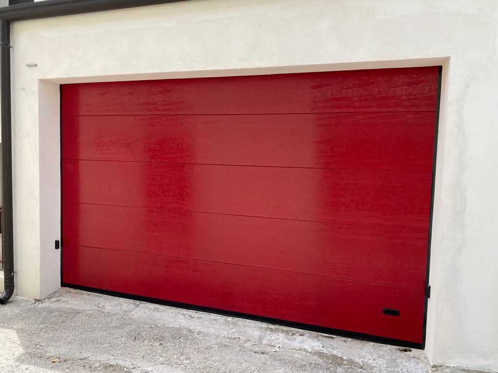 portone sezionale rosso