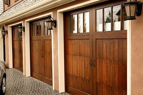 Porta in legno dopo la verniciatura