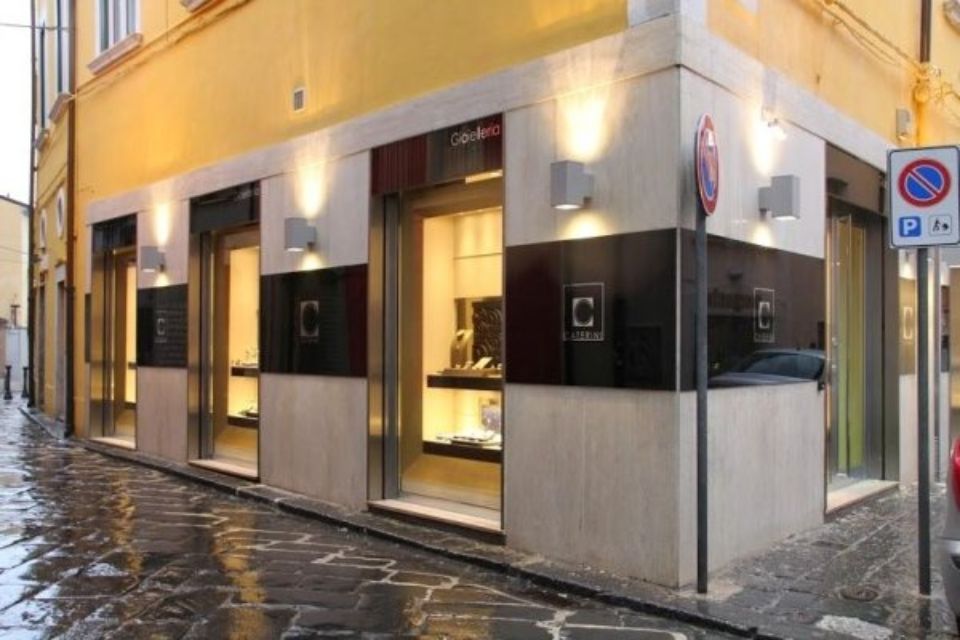 interni della gioielleria