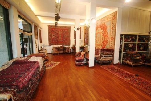 Showroom Magazzini L. Pogliaghi