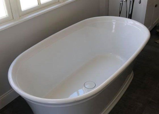 Bathtub — Tewksbury, MA — Heavydoody Plumbing & Heating Service
