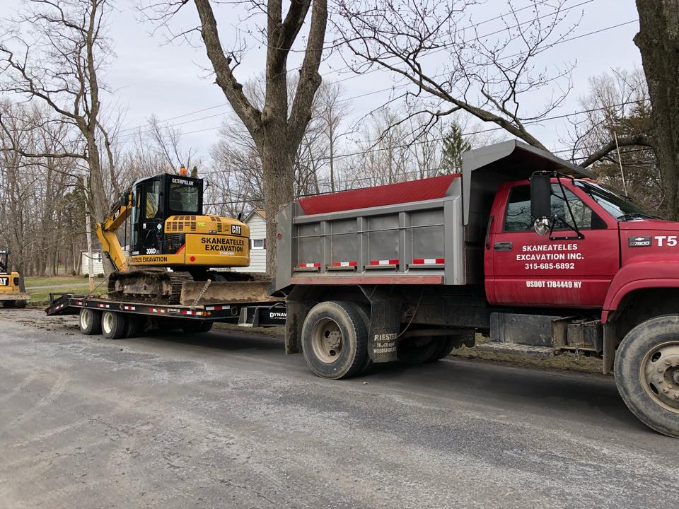 Transporting the Excavator — Skaneateles, NY — Skaneateles Excavation Inc
