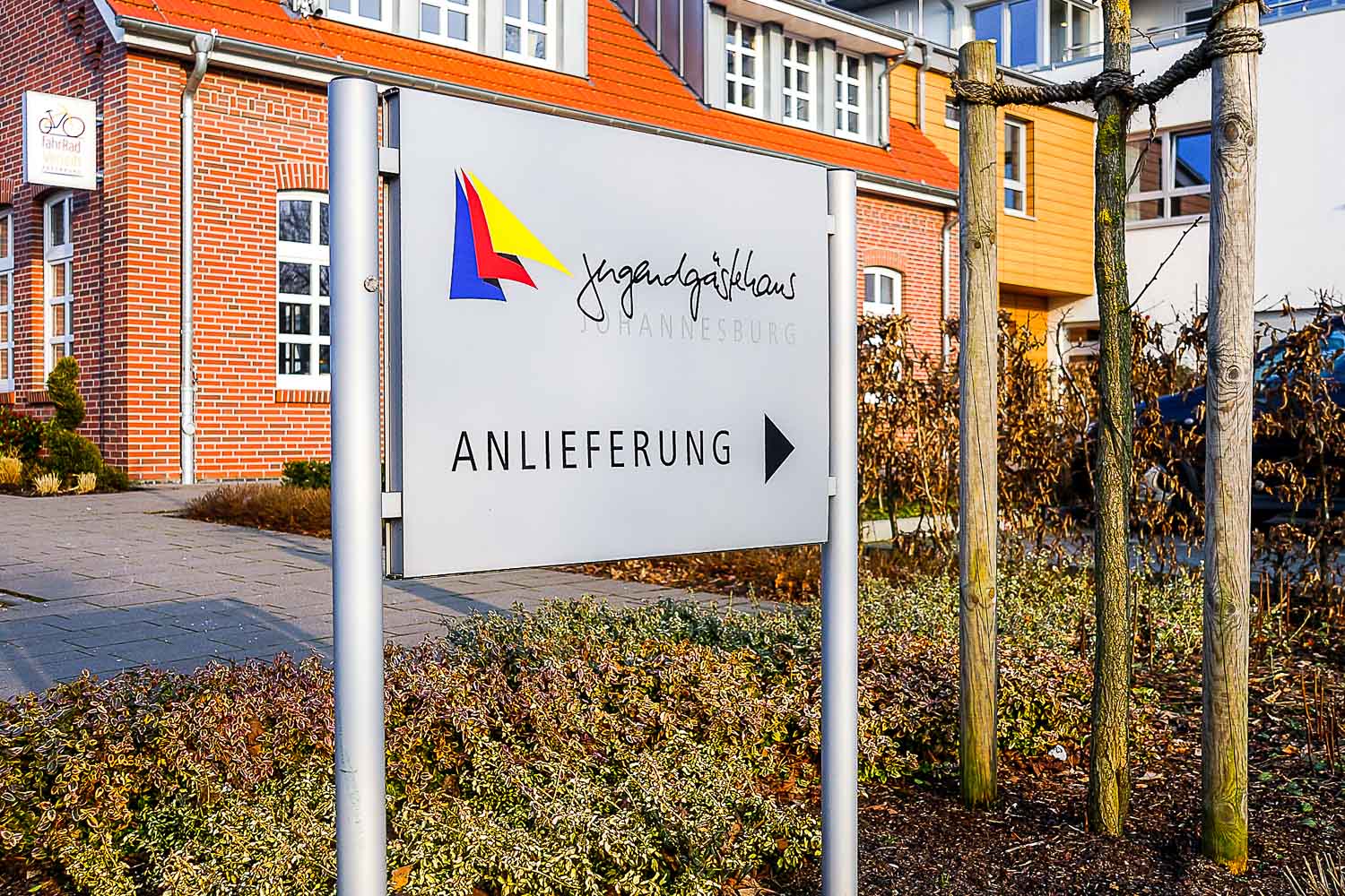pylone, werbepylonen, werbepylone, werbepylon, individuelle werbepylone, werbestelen