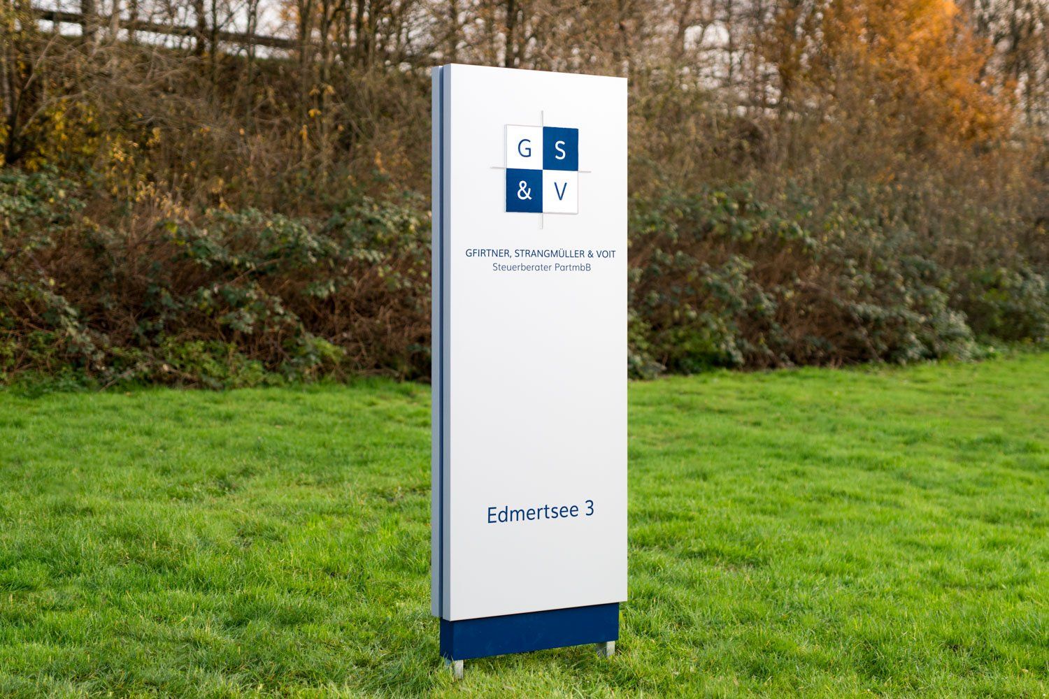 Werbepylon - Oval |  Pylon-Werbung, Werbestele