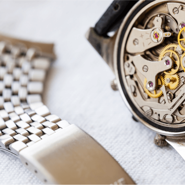 Riparazione cinturino orologio - Gioielleria Marulla Rimini Riparazione cinturino orologio - Gioielleria Marulla Rimini