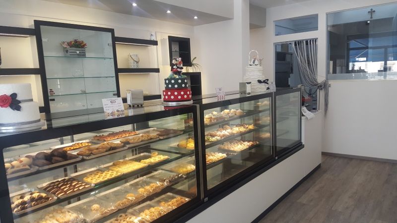 arredi bar Longo