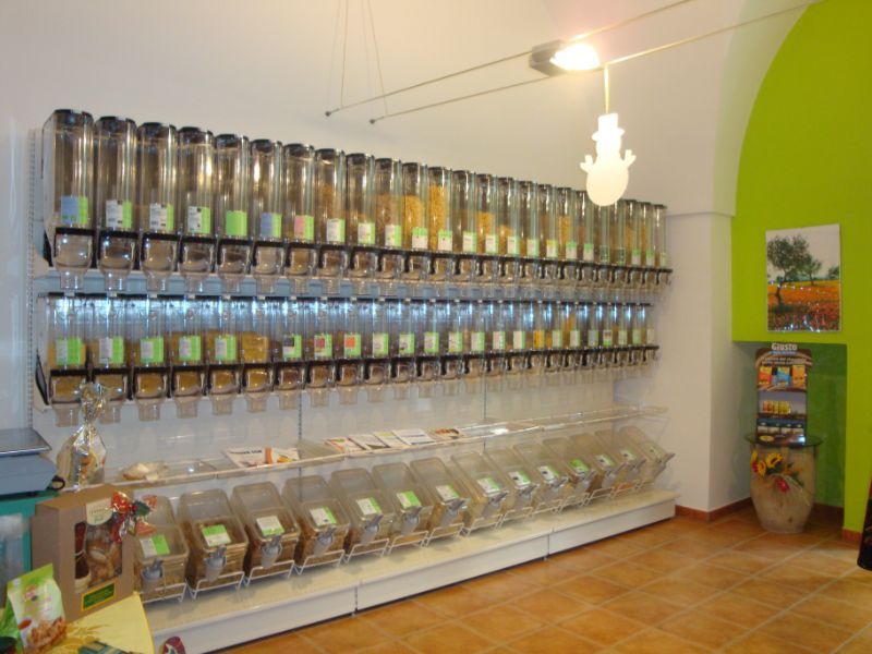 scaffali per attività self service