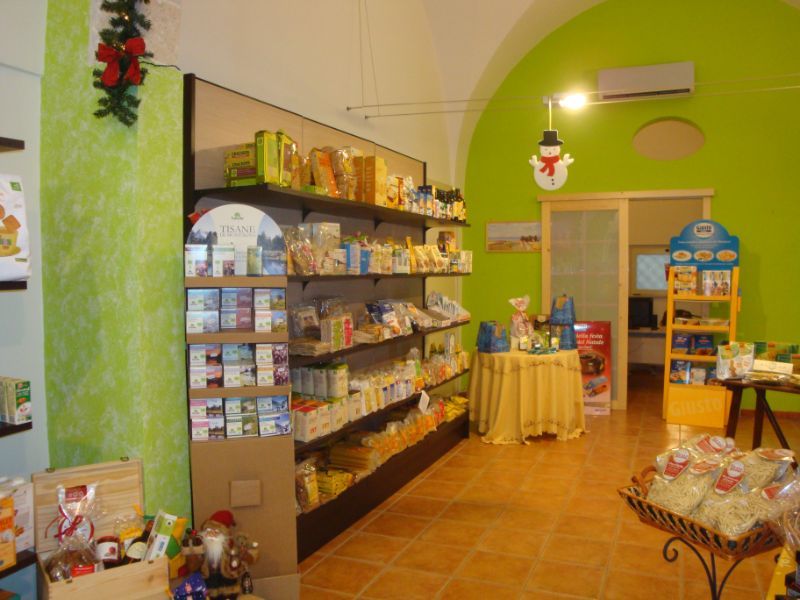 arredi per vendita di prodotti self service