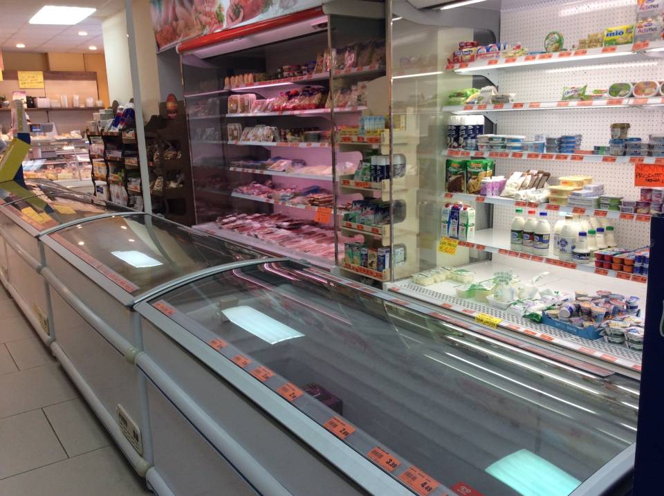 arredi e banchi per supermercati