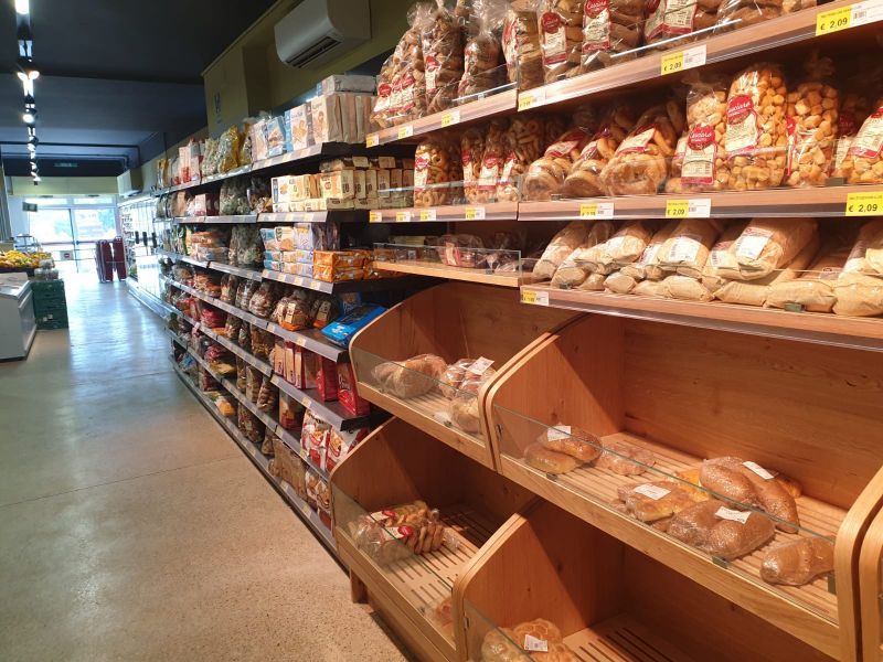 scaffali per pane