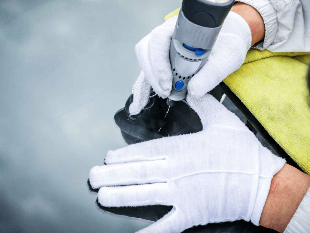 repairing auto glass damage