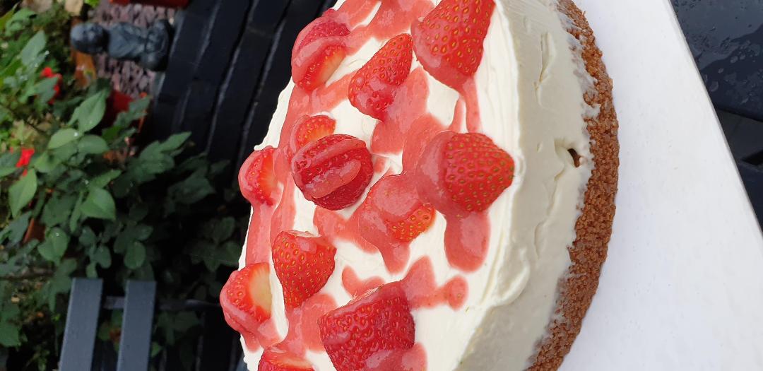 Strawberry & Lime Cheesecake