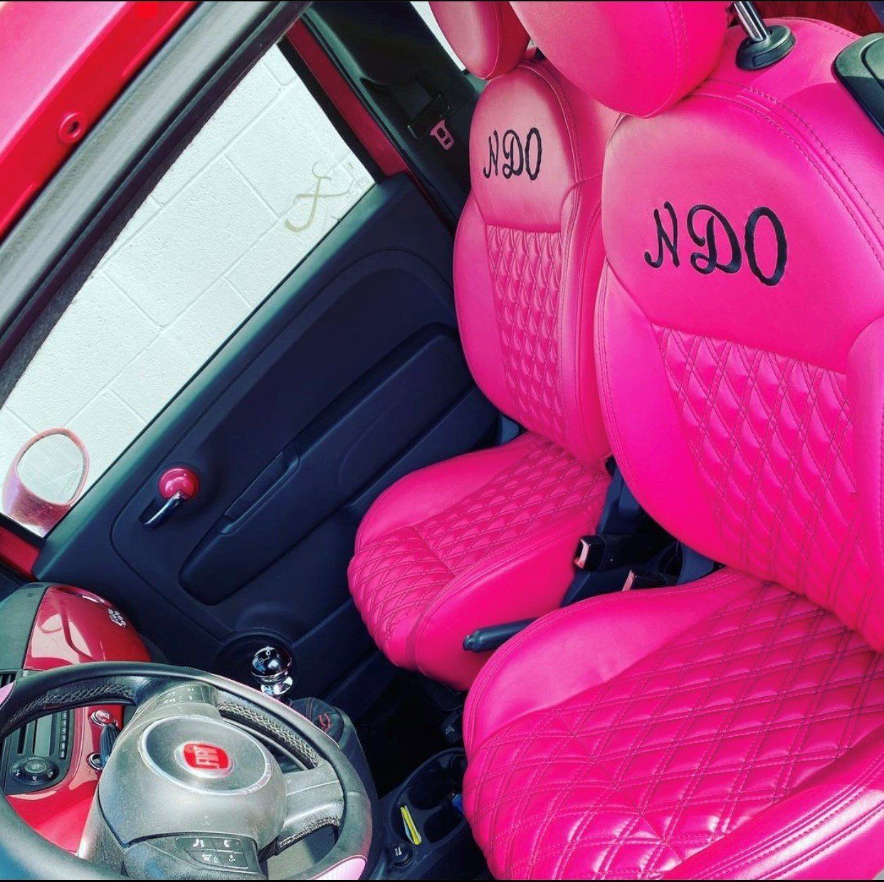 3rd Kind Customz vehicle interior image 1