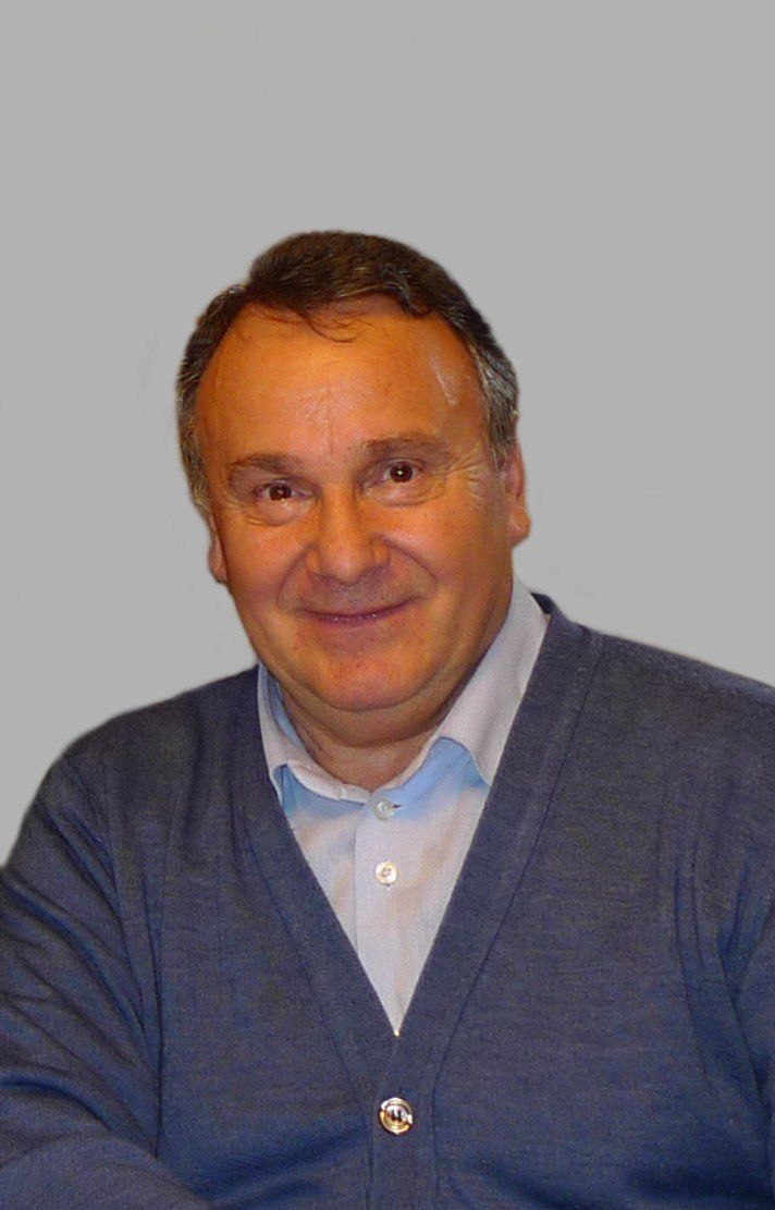 necrologio Ha lasciato i suoi cari che ha amato con immenso affetto