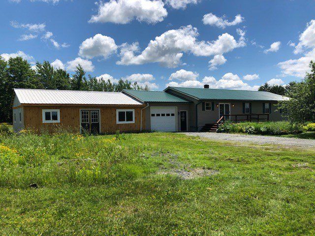 Remodeling building contractor in Newport, Vermont