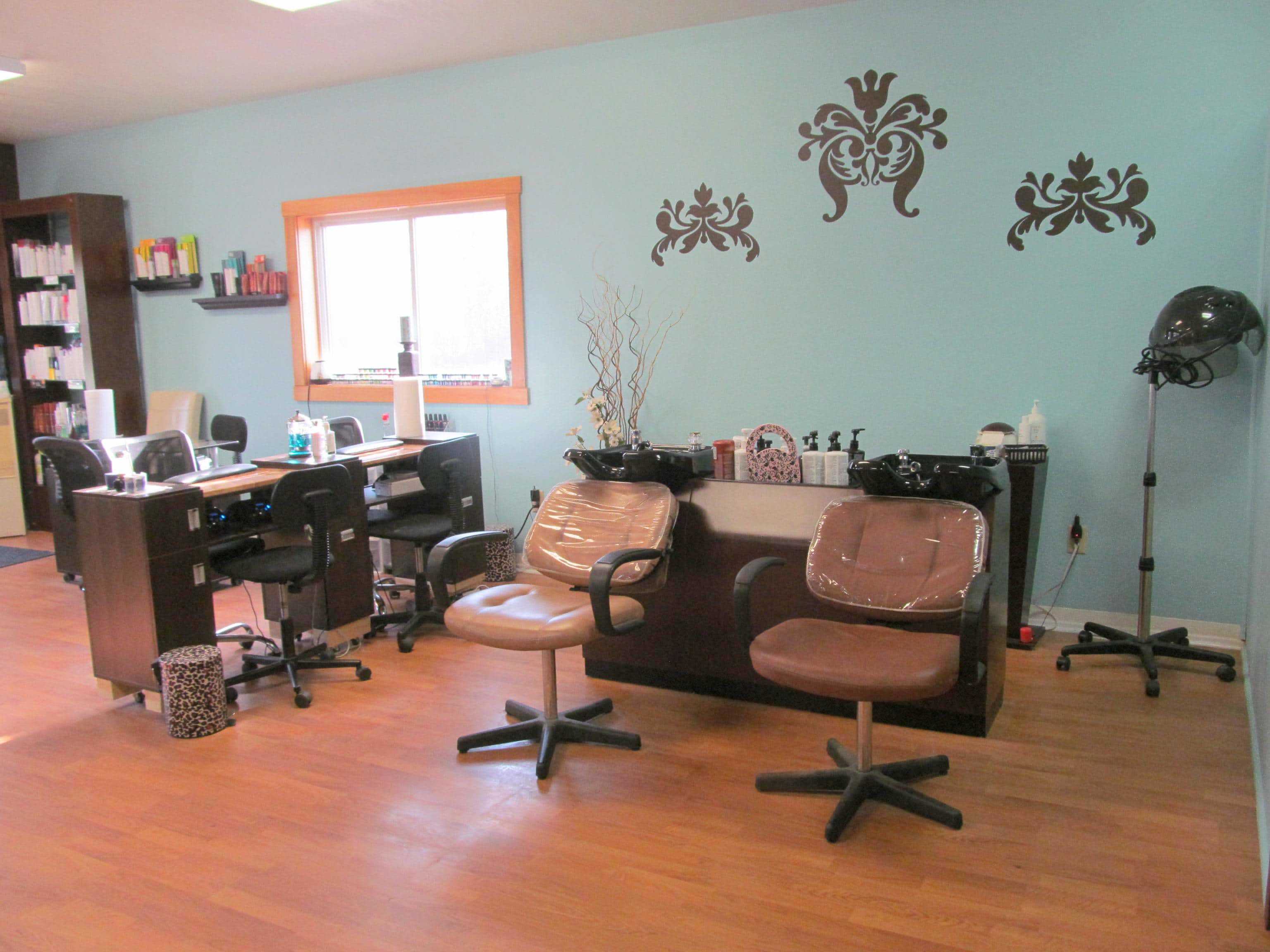 Beautiful commercial building for rent at 419-C VT RTE 105 in Northern, Vermont