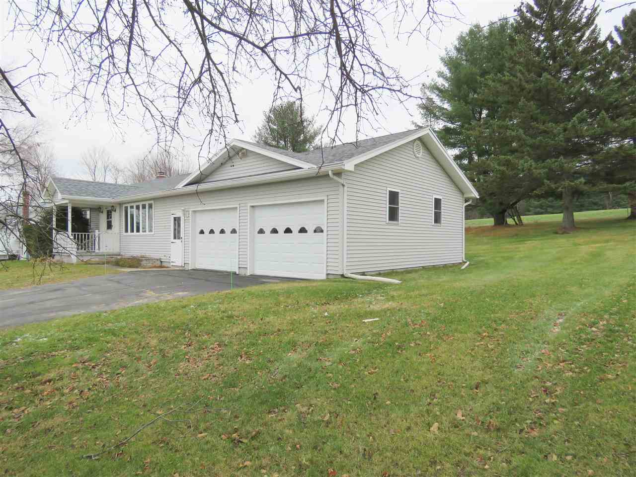 Remodeling building contractor in Newport, Vermont