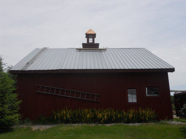 Remodeling building contractor in Newport, Vermont