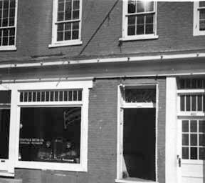 East Side S. Loudoun Street