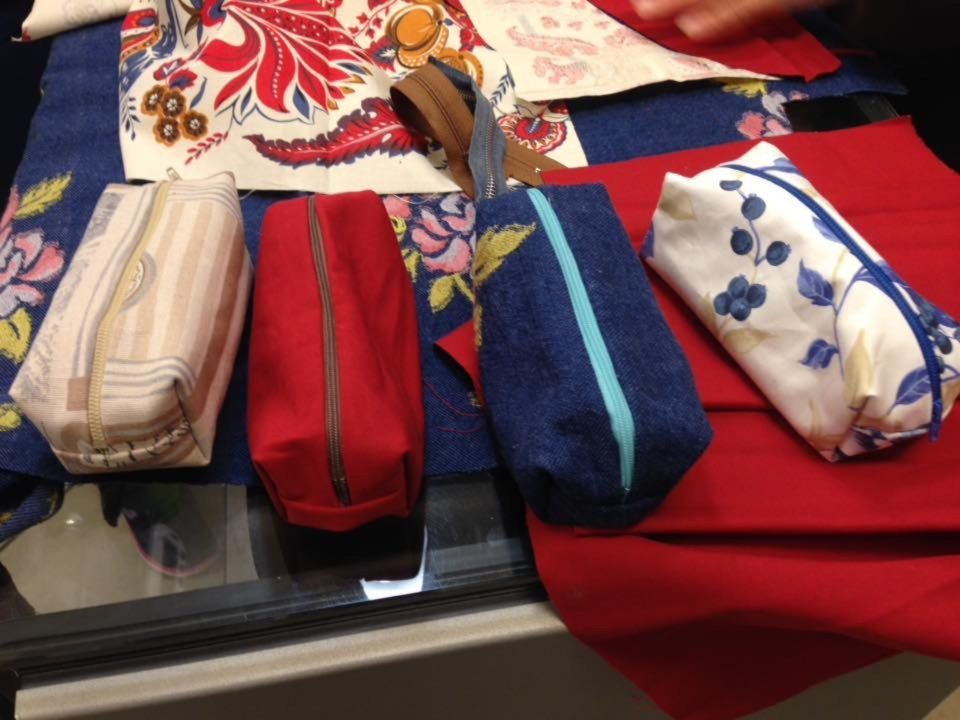 Kit per le partecipanti ai corsi di cucito