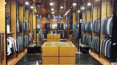 negozio di capi di abbigliamento per cerimonie
