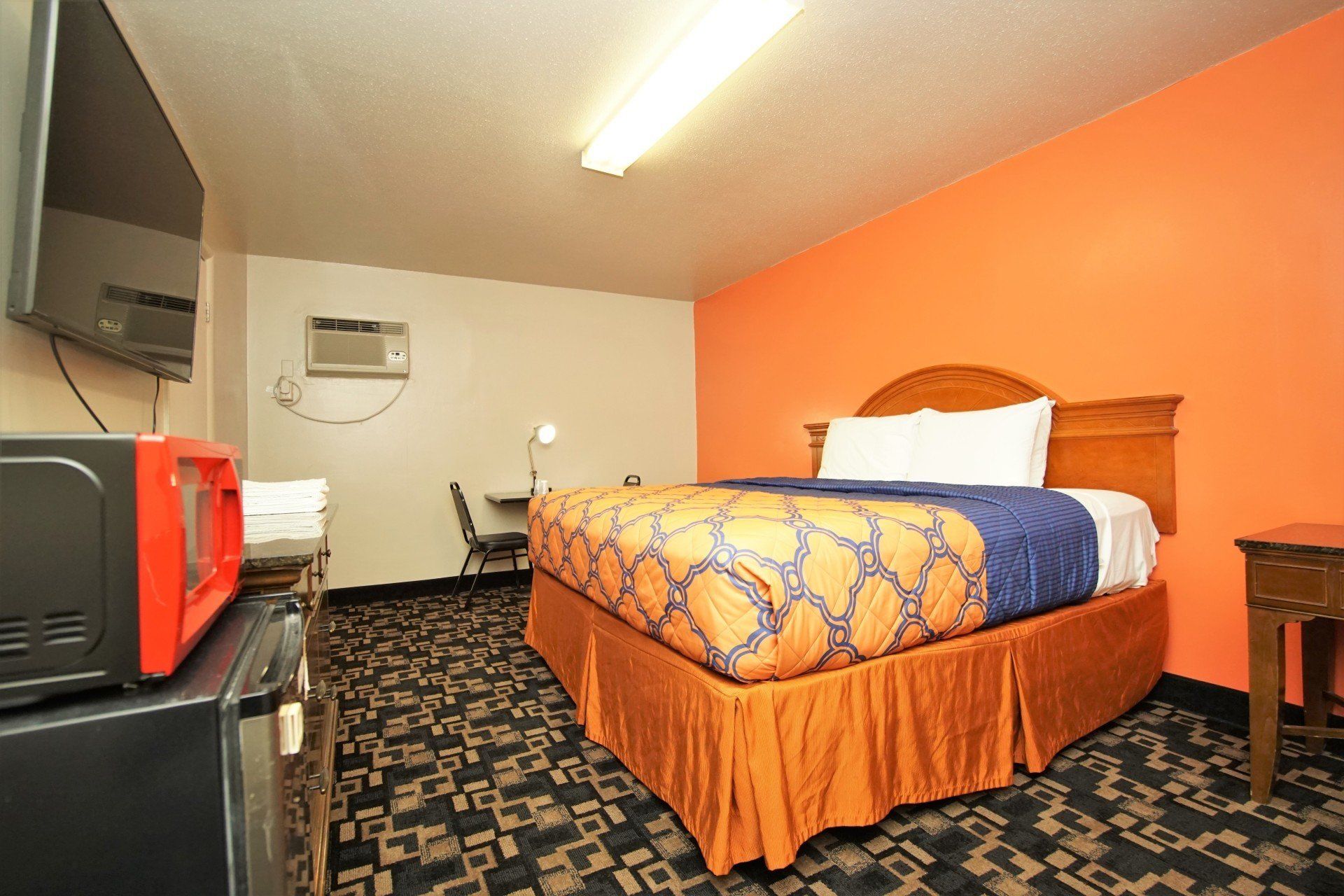 1 King Room