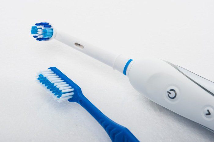 Electric vs Manual Brush