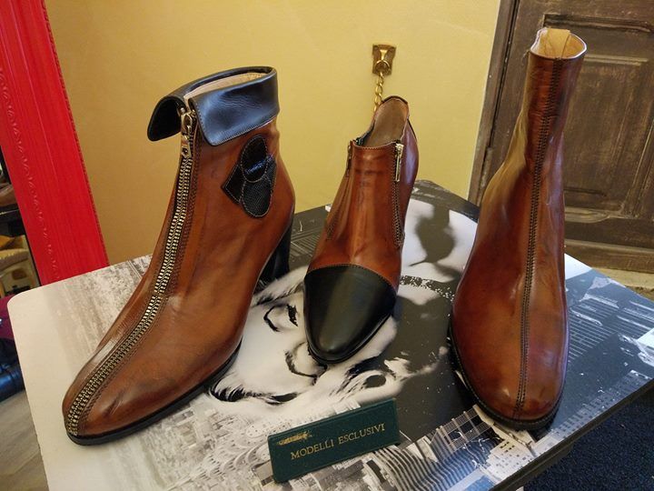 scarpe in pelle marrone