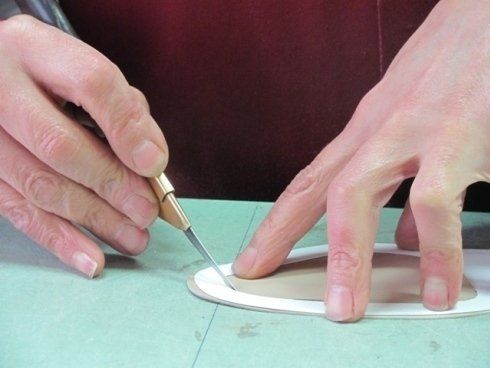 realizzazione dei modelli per produrre scarpe a mano