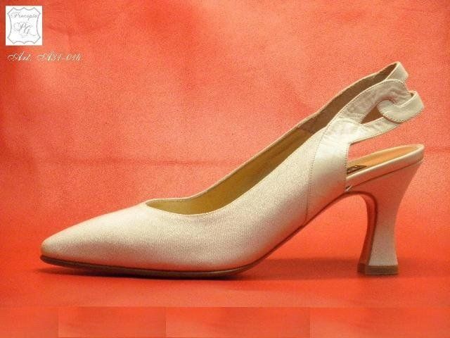 scarpe da sposa con il tacco basso