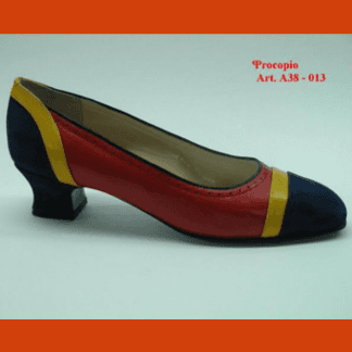 scarpa da donna con tacco basso