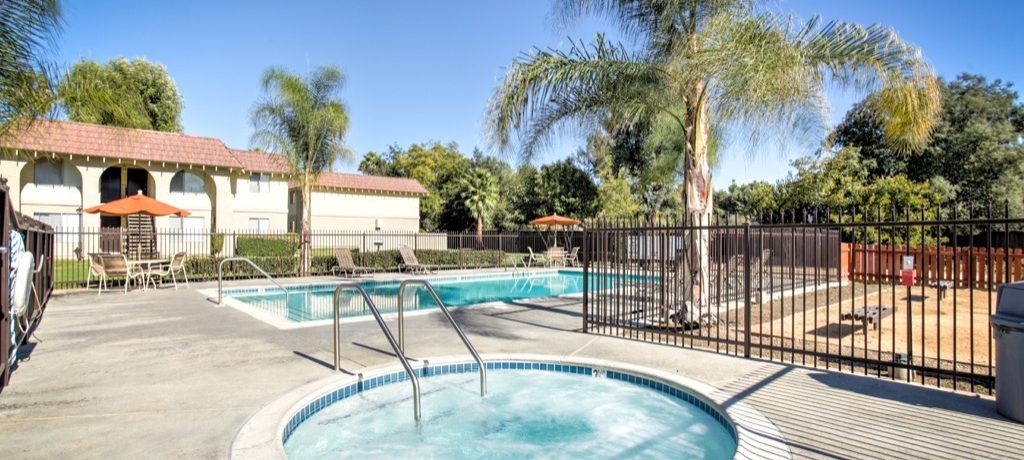 SHADOW MOUNTAIN APARTMENT HOMES