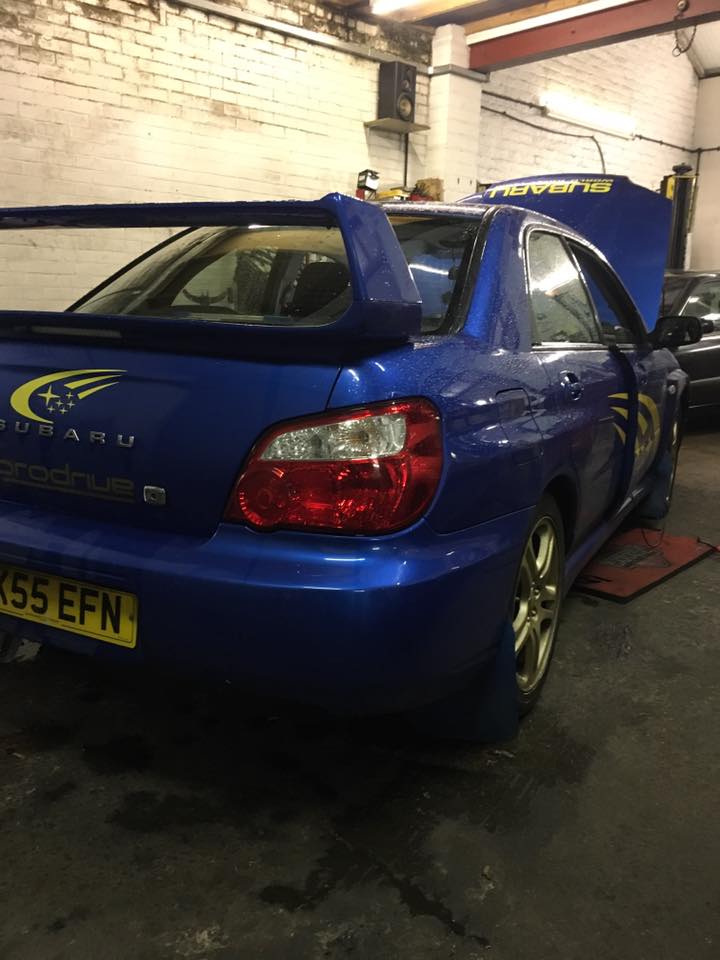 blue sports car