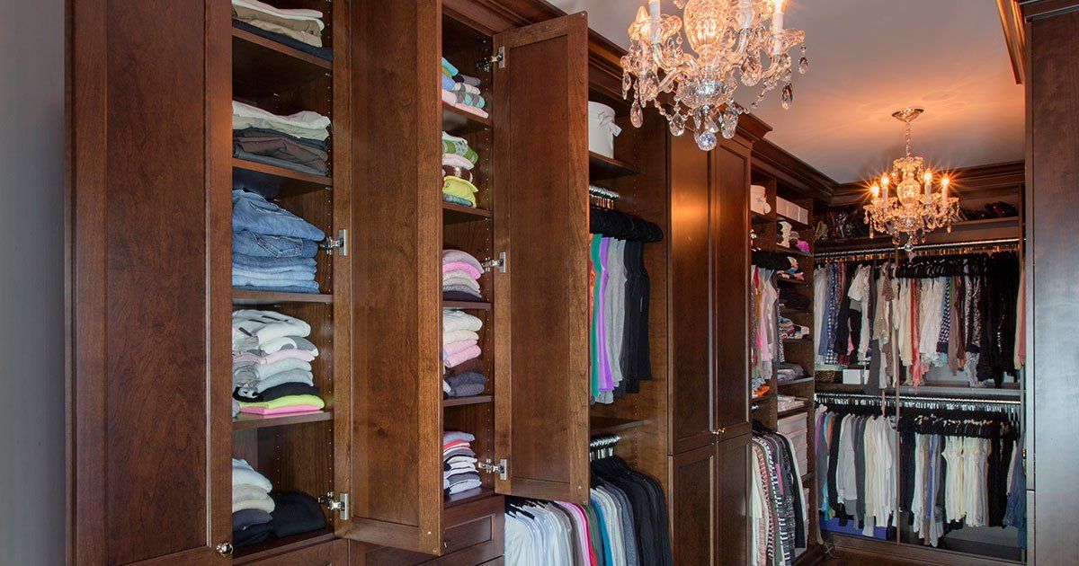 Custom Walk In Closet System