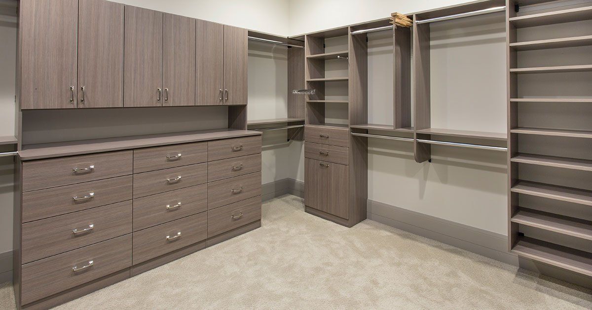 Custom Walk In Closet System