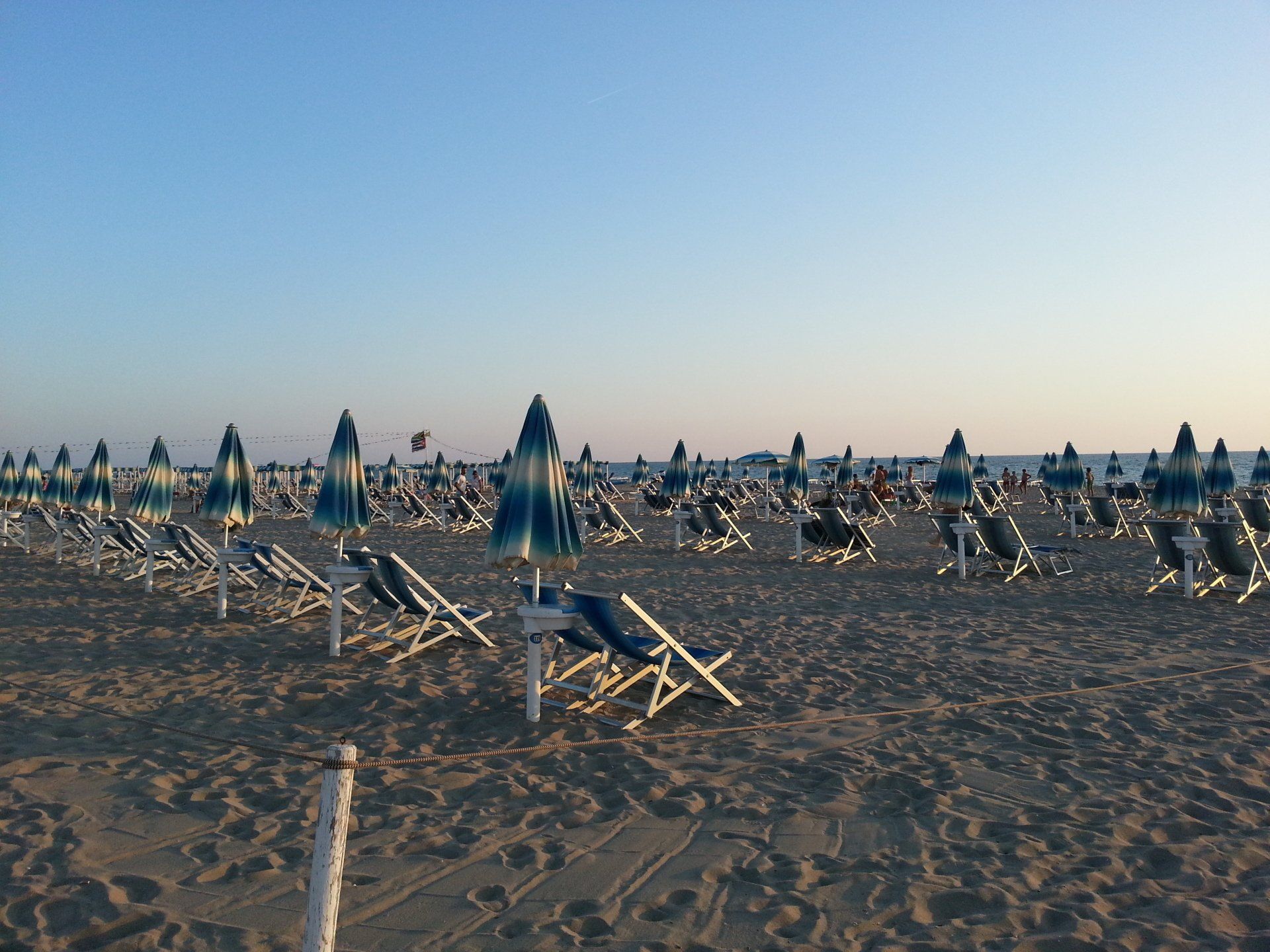 Al mare partendo dall'Agriturismo I Pitti e dal Casa Rowe Bed & Breakfastl'Agriturismo i Pitti e al Casa Rowe Bed and Breakfast