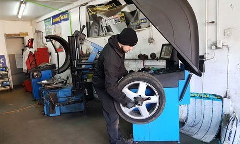 tyre replacement