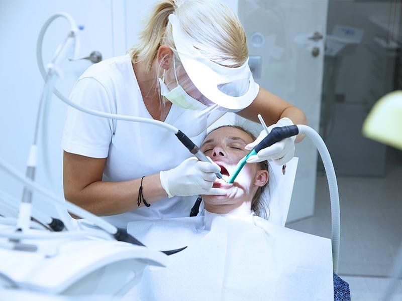 Cura delle Carie: Studio Dentistico Vecchiotti Cesena Cura delle Carie: Studio Dentistico Vecchiotti Cesena