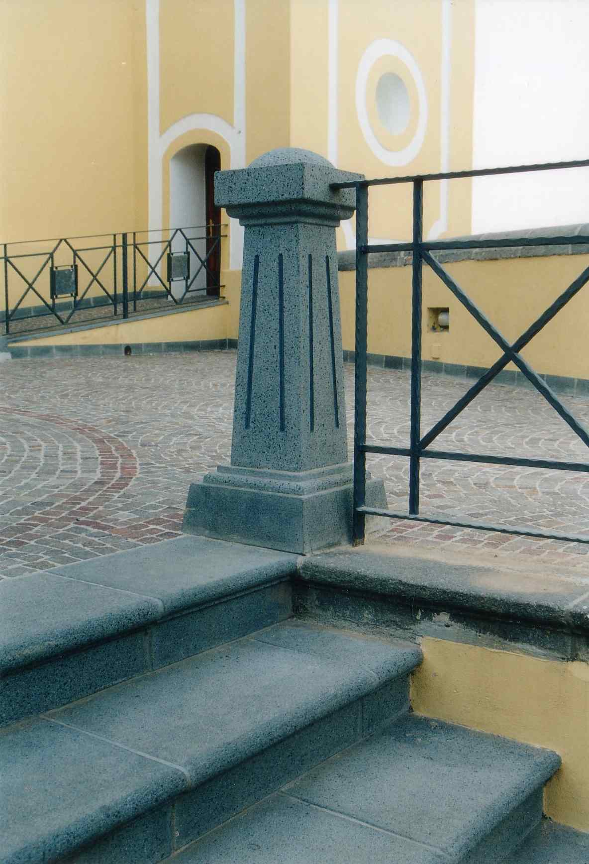 rivestimenti per scale in marmo