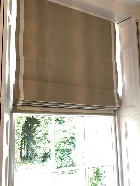Roman blind with inset Grossgrain borders roman blind