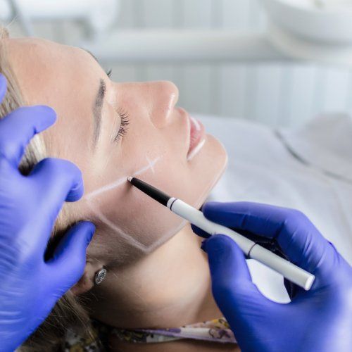 woman getting an Anti-Wrinkle Injection
