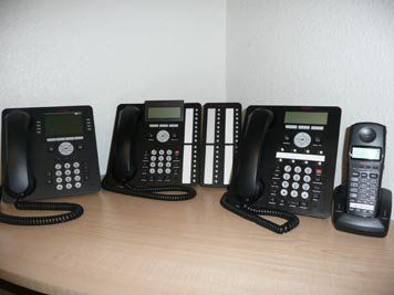 Avaya_telephones_and_cordless