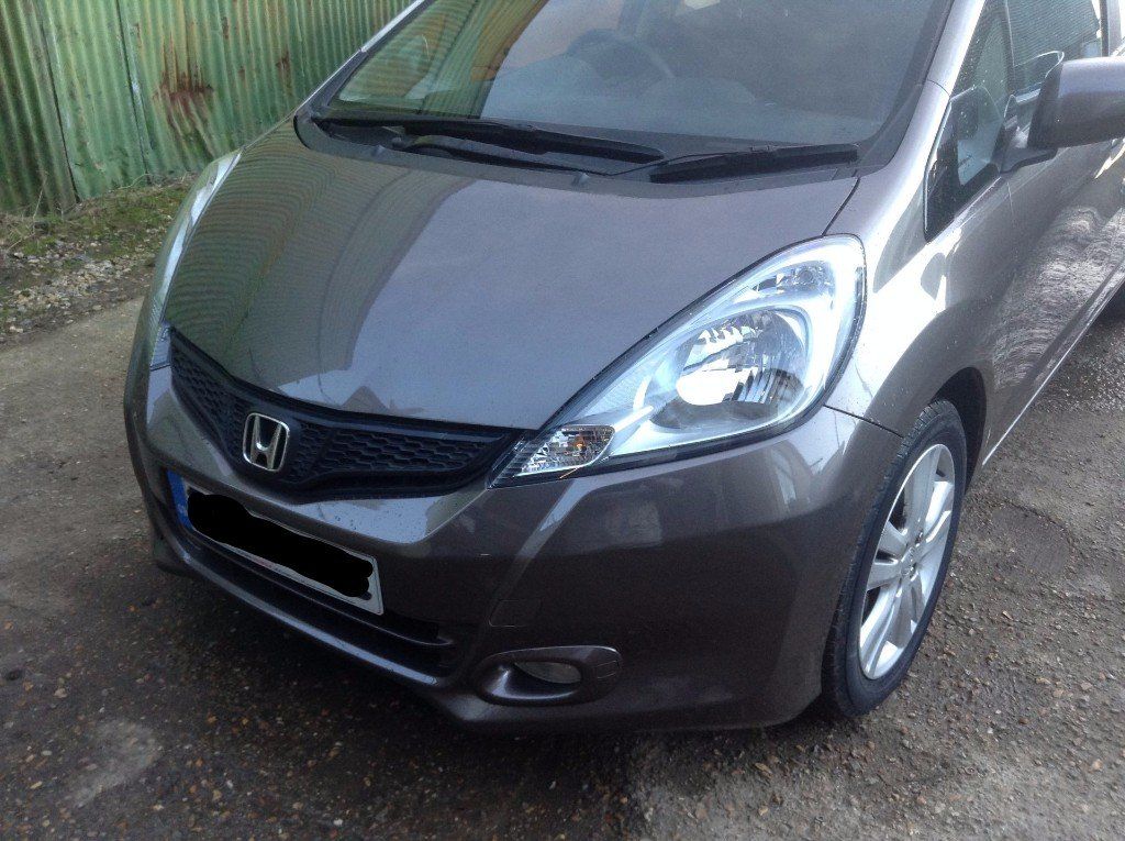 Car with damaged bonnet - After