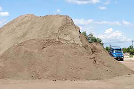 Top Soil — Clinton Township, MI — B & W Landscape & Patio Supply