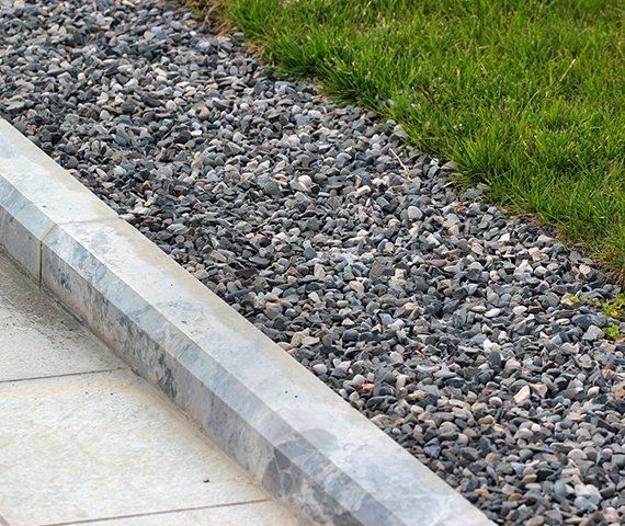 Paver Edging — Clinton Township, MI — B & W Landscape & Patio Supply