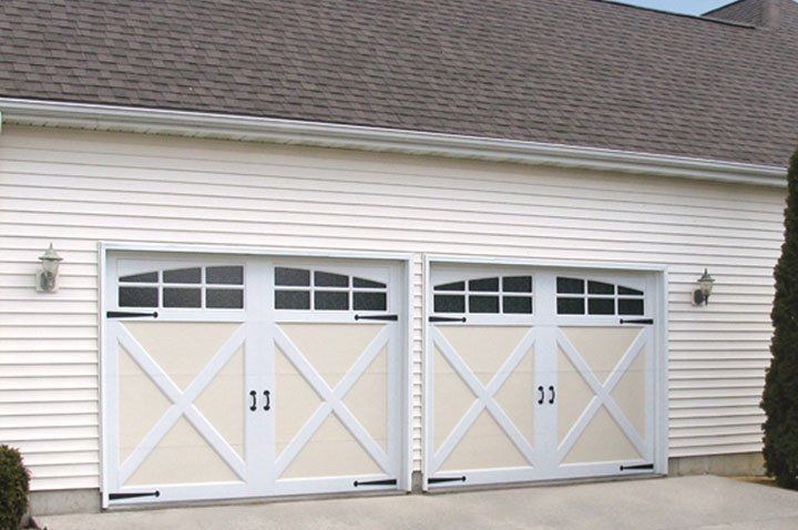ROCKCREEKE_2_COLOR — Garage Doors in Green River, WV