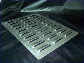 Laser cutting