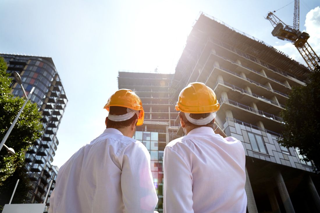 operatori dell'impresa in cantiere