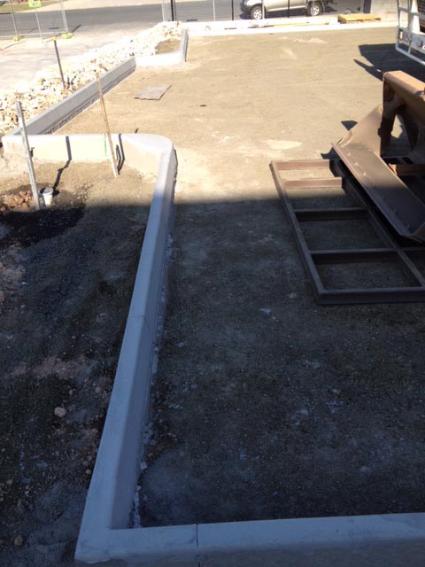 straight barrier kerb